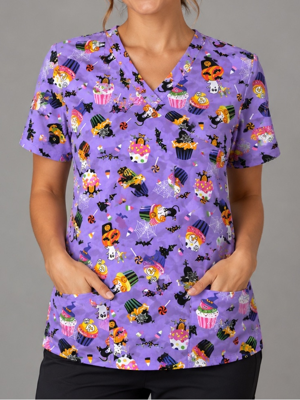 Women’s Large Serene Uniforms Halloween Cupcake Print  Top